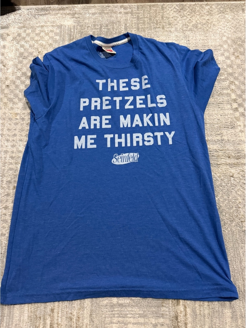 Homage Seinfeld 'These Pretzels Are Makin Me Thirsty' Blue T-Shirt Size L
